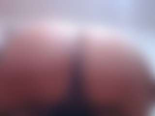 yaya-21's Live Sex Cam Show