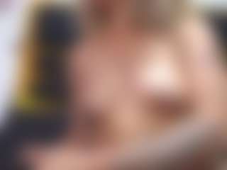 yaya-21's Live Sex Cam Show
