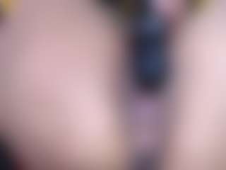yaya-21's Live Sex Cam Show