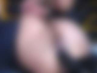 yaya-21's Live Sex Cam Show