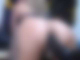 yaya-21's Live Sex Cam Show
