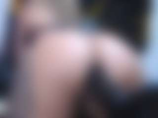 yaya-21's Live Sex Cam Show