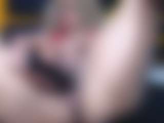 yaya-21's Live Sex Cam Show