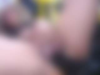 yaya-21's Live Sex Cam Show