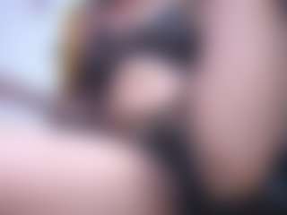yaya-21's Live Sex Cam Show