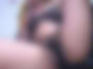 yaya-21's Live Sex Cam Show