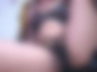 yaya-21's Live Sex Cam Show