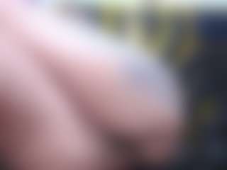 yaya-21's Live Sex Cam Show