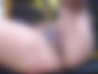 yaya-21's Live Sex Cam Show