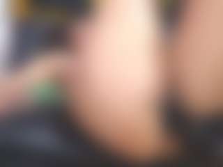 yaya-21's Live Sex Cam Show