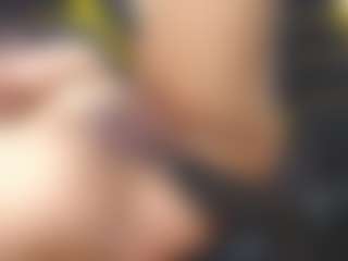 yaya-21's Live Sex Cam Show