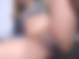 yaya-21's Live Sex Cam Show