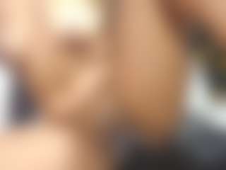 yaya-21's Live Sex Cam Show