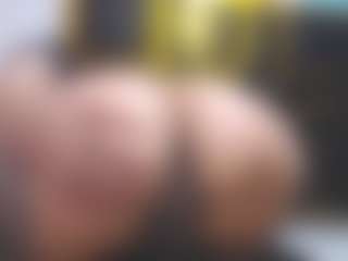 Live cam show with yaya-21 - Young Adult on studioflirtlive.com