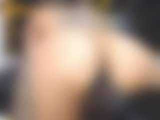 Live cam show with yaya-21 - Moaning on Strip Flash - Live Sex Shows