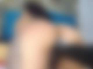 yaya-21's Live Sex Cam Show