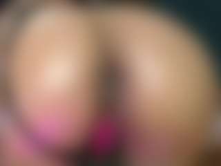 francheska-power's Live Sex Cam Show