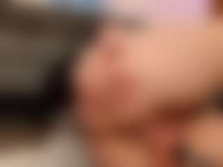 Live cam show with Sharol Leon - Ass Clapping on luckytryst.com
