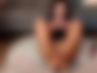 Live cam show with Sharol Leon - Middle Aged on Uber Horny