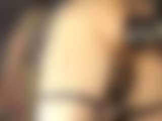 Live cam show with SandraSa - Average on Camsoda Late Night