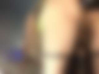Live cam show with SandraSa - Tease on Gym Cam Girls