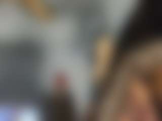 Live cam show with SandraSa - Average on livesuperchat.net