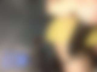Live cam show with SandraSa - Brown Hair on https://playwithruby.com