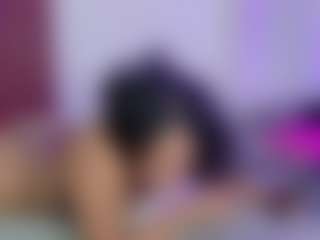 Live cam show with Ket - Brown Eyes Red Hair on xDating