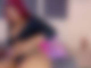 Live cam show with Ket - Ebony Teen (18+) on Camsoda