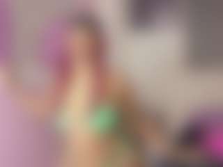 Live cam show with Ket - Young Adult on Mixed Magazine Live