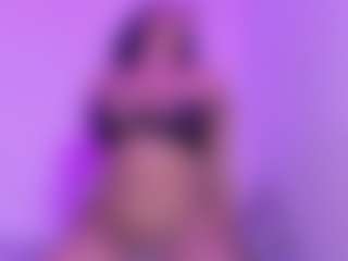 Live cam show with Ket - Brown Eyes Red Hair on Camsoda