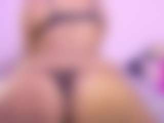 Live cam show with Ket - Black Young Adult on Camsoda | colombia