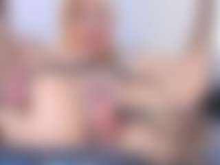 Live cam show with BrunnaMoore - Cum on Gym Cam Girls
