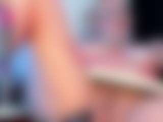 Live cam show with BrunnaMoore - Messy on Camsoda