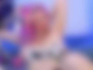 Live cam show with BrunnaMoore - Sexwebcam on StripNow