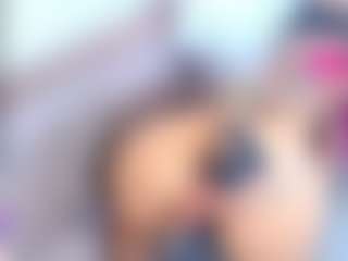 Live cam show with BrunnaMoore - Control on Big Tits