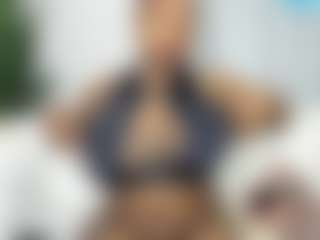 Live cam show with Desirepeace - Public BBW on CamSextacy