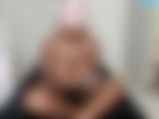 Live cam show with Desirepeace - Public Black on Pornisteam.com