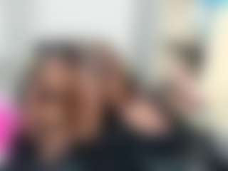 Live cam show with Desirepeace - Squirt on CamwithHer