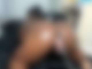 Live cam show with Desirepeace - Public Black on Dolls Live