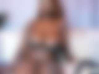 Live cam show with Desirepeace - Ebony on Gym Cam Girls | kenya
