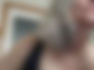 EdithManning's Live Sex Cam Show