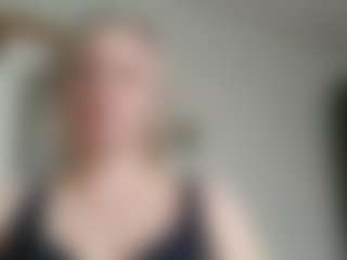 EdithManning's Live Sex Cam Show