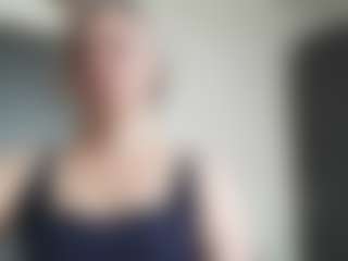 EdithManning's Live Sex Cam Show