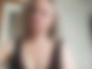 EdithManning's Live Sex Cam Show