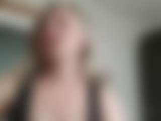 EdithManning's Live Sex Cam Show