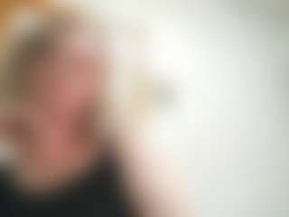EdithManning's Live Sex Cam Show