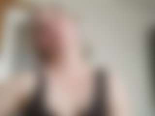 EdithManning's Live Sex Cam Show