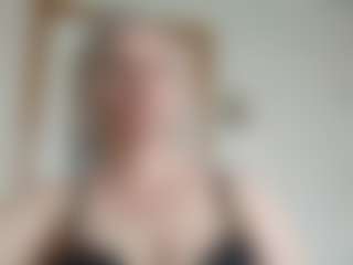 EdithManning's Live Sex Cam Show