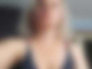 EdithManning's Live Sex Cam Show